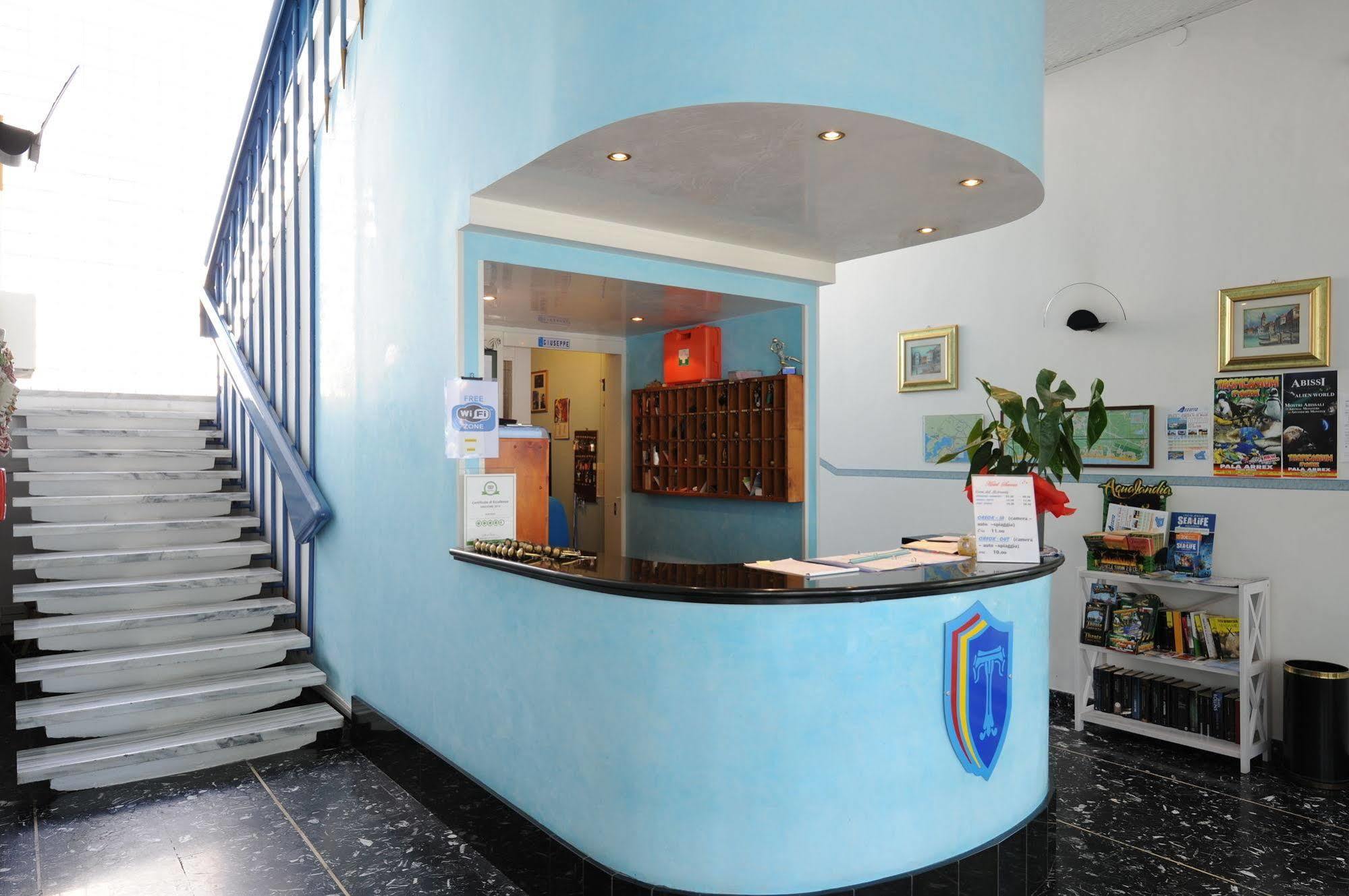 Hotel Savoia Lido di Jesolo Exterior foto
